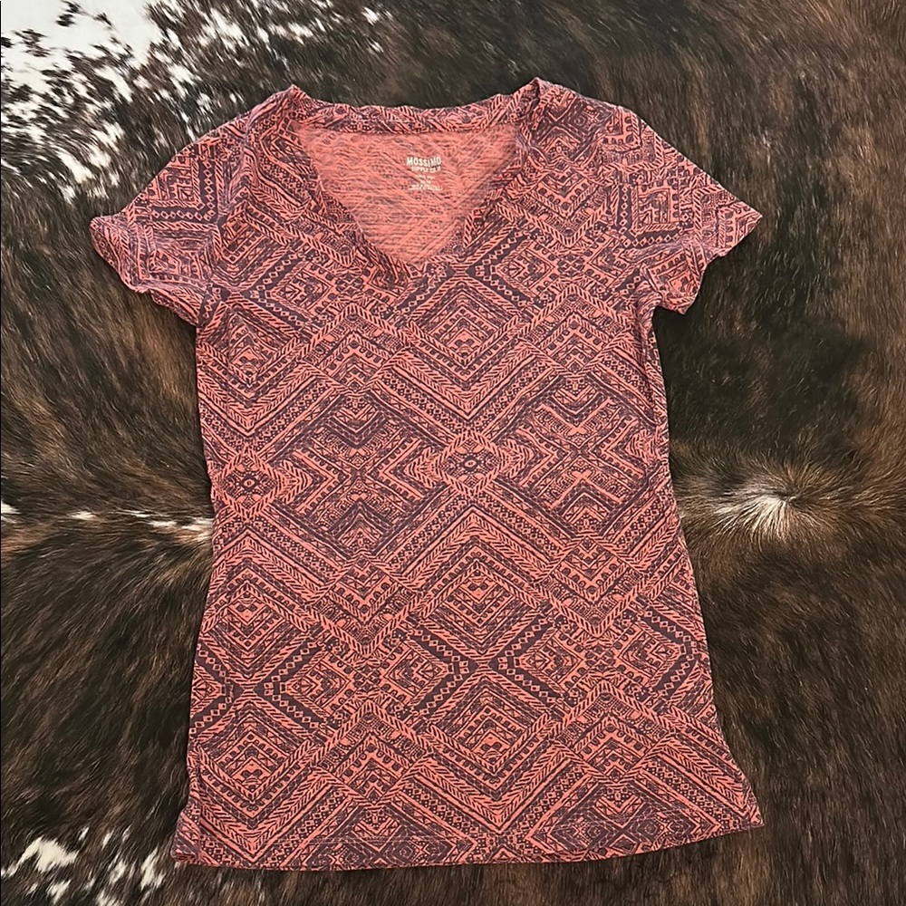 Pink Fitted Graphic Short Sleeve Tee